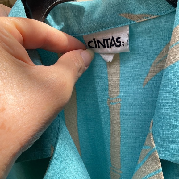 Pretty Blue Cintas Made In Hawaii Women’s Aloha Style Blouse - Picture 3 of 5